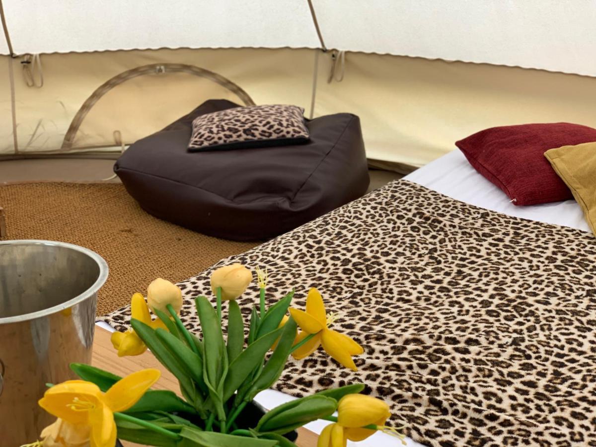 Home Farm Radnage Glamping Bell Tent 6, With Log Burner And Fire Pit Χάι Ουίκαμ Εξωτερικό φωτογραφία
